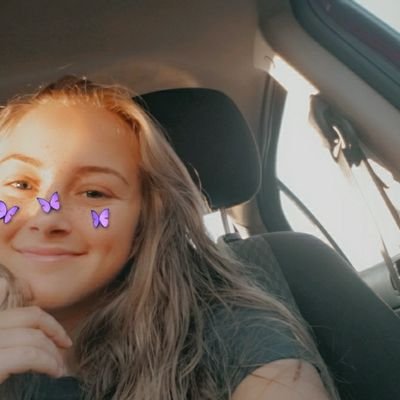 evayoder5's profile picture. life is short an so am i;))