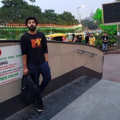I sing for my amazement. Footballer. #hardcore barcalonian::Instagram :Aakarsh Gupta.