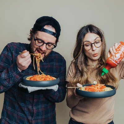 👩🏻‍🌾👨🏻‍💻Nadine & Jörg / 🌶Sriracha addicts / 🏡 Based in Ulm, Germany – Impressum: https://t.co/b1pWBLmuBe