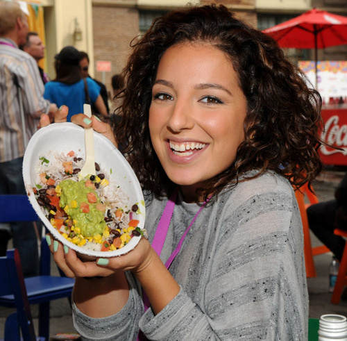 VanessaLNet's profile picture. twitter accont for Vanessa Lengies Fan, the newest fansite for actress Vanessa Lengies