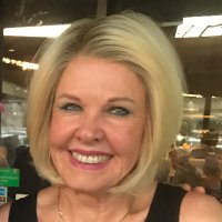 NOT PC (@makeupmagic) 's Twitter Profile Photo