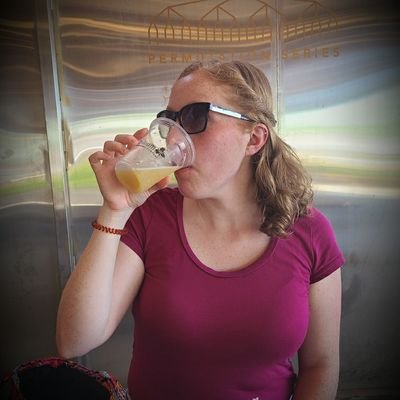 lela0391's profile picture. RN 🩺🫁 with a small Taylor Swift obsession 💁🏼‍♀️