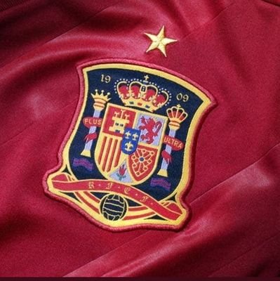 rafmor7's profile picture. Familia, propiedad, libertad, nación, religión, historia, esfuerzo, educación e igualdad ante la ley.