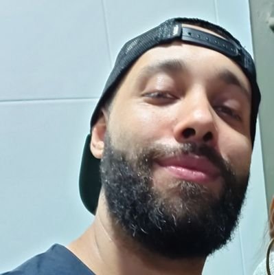 Biólogo// Quase pedagogo // louco das plantas