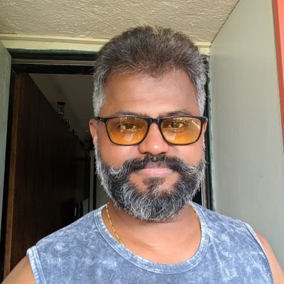 kr2simple's profile picture. 