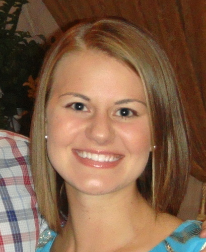 chandraverbic's profile picture. I'm a Midwest girl, living in the south. I fill my days with chevron, sequins, cupcakes, and my wonderful {new} little family.