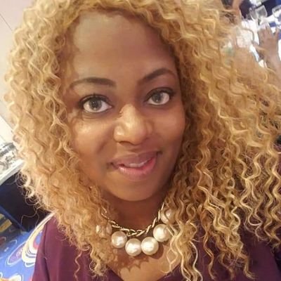 Lifestyle & Mental Health Blogger
It's a whole lot going on over here.
So have a seat!
#Honeychilebye