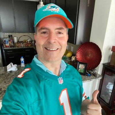 Benefits Consultant. Husband, Father and Grandfather.  Avid Miami Dolphins & BYU Football/Basketball fan, history buff, triathlete and lover of smooth jazz.