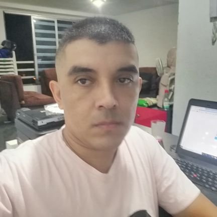 Concejal del partido liberal, del municipio de Santa Isabel tolima 2024 - 2027.