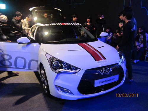 SEOUL,L.A,Hyundai,soccer,F-1
sexy,CUV,veloster