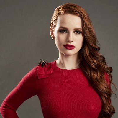 EleonorGrayson's profile picture. World Of Potter FR
Serpentard 
Quidditch 
Professeur Assistante de Potions 
Journaliste de sa maison.