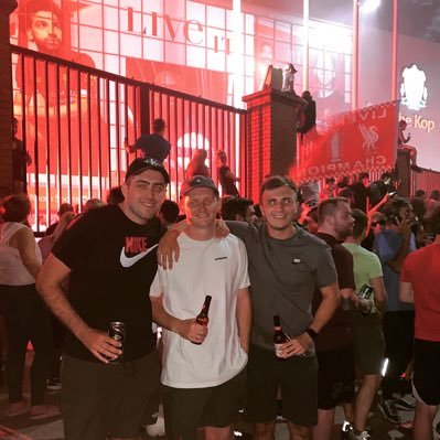 SamWalley's profile picture. At the end of a storm, there’s a golden sky 🔴