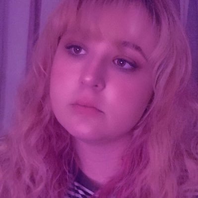 olloween's profile picture. having a physical form is so inconvenient i just want to be an ominous fog PLEASE