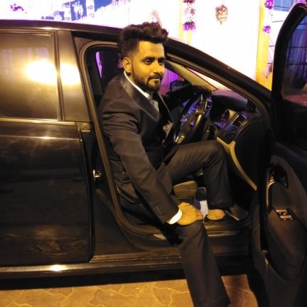 iamsuhaan_'s profile picture. #Aatmanirbhar... Jo apni post khud like kare...