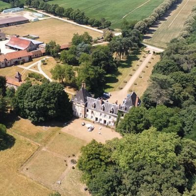 Parc et Chateau d'Auzon, XVII-XIX #Nivernais et #Bourbonnais Parc agricole et paysager dessiné par le Cte de Choulot en 1849 🌳Essences remarquables