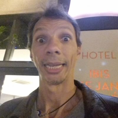 fabiocarvalhoen's profile picture. Tenho + 25 anos de experiência com o ensino da língua inglesa. Pare de aprender e comece a COMPREENDER inglês. @fabiocarvalhoenglish no Instagram.