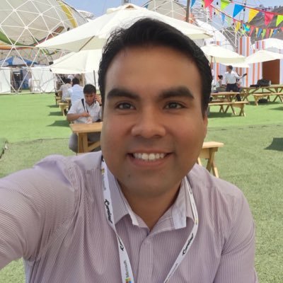 Apasionado por la tecnología y la transformación digital en las organizaciones.