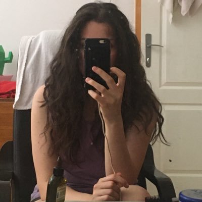 pavasaris256's profile picture. e ja došla ovde samo da vam lajkujem postove koje viđam na instagramu jer mi je sve smešno, pa mi nešto došlo glupo da lajkujem tamo a ne ovde