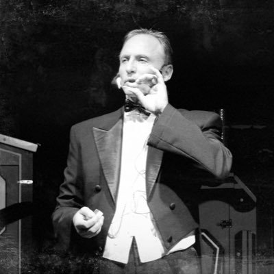 Magisches Entertainment und professionelle Zauberei für Events Als Coach mit über 30 jähriger Erfahrung als Zauberkünstler, gehe ich gerne auf Ihre Wünsche ein