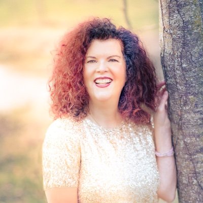 Sherry Lynn is a multidimensional healer, success & ascension coach who supports passionate women creating more abundance and joy in their lives and business.