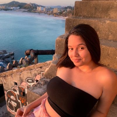 Bella_Silvaff's profile picture. 