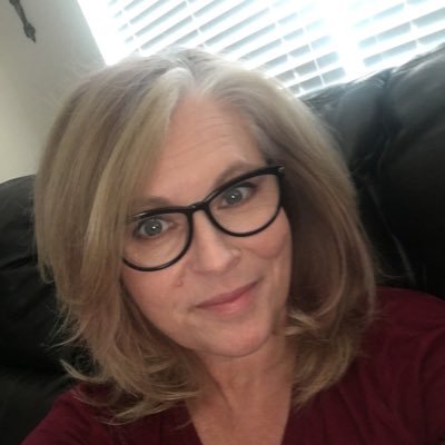 Beck Junior High RLA Support Teacher / history & pop culture obsessive
