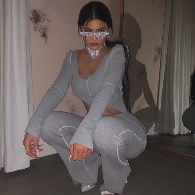 entangIement_'s profile picture. 