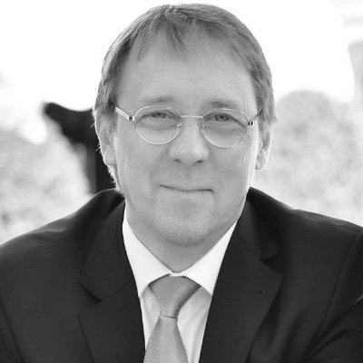 LAWYER | REAL ESTATE AGENT | AUTHOR & EDITOR