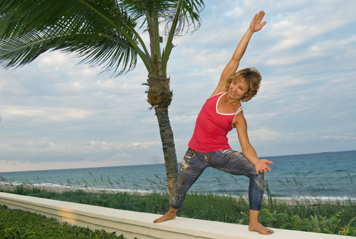 Palm Beaches very own
Kangoo Jumps Trainer/Dealer plus
High-end Personal Trainer & Pilates Instructor.