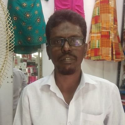 HussainJaakir's profile picture. 