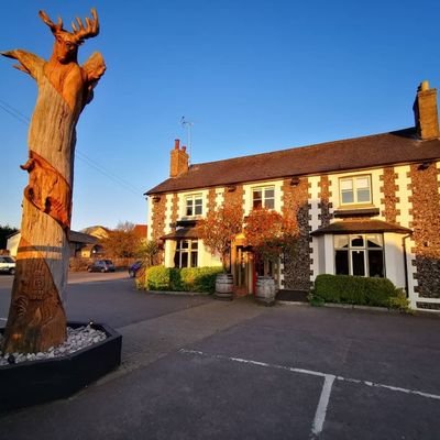 We are a family friendly country pub with rooms in Suffolk. We have an AA rosette for our food with an emphasis on seasonal locally sourced ingredients.