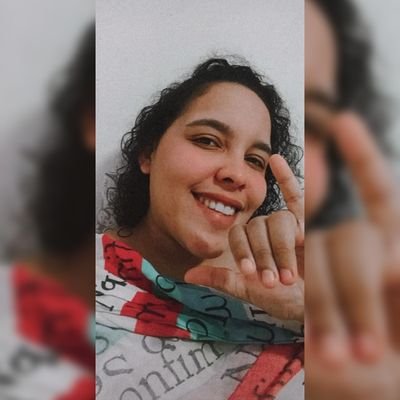 zenobiagois's profile picture. Futura ex participante de algum reality. (ELA/DELA)