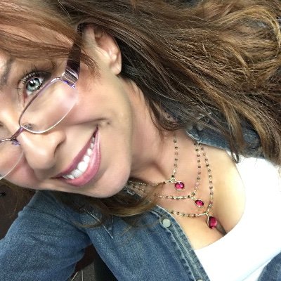 ❤️🇺🇸American by birth, Southern by the grace of God. Very imperfect servant of the Most High.🕊🔥❤️ Cowgirl. Patriot. Plays with Rugers. 🇺🇸❤️