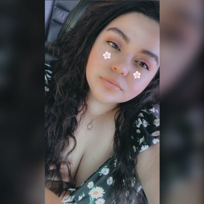 Jhenniifferh's profile picture. 👻 sc: @Ohmyjhennifer