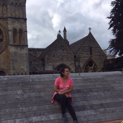 hulyadm's profile picture. 👩🏻‍🏫🇬🇧🐈☀️♍️🍀✈️✌🏼🦅