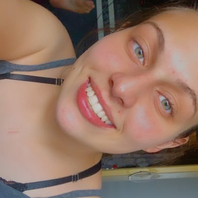 SaahFernada's profile picture. Fé em Deus que ele é justo // 22 Years