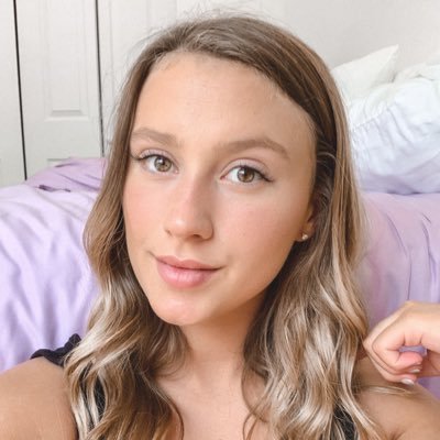 lexie_troccia's profile picture. 