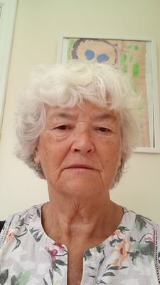 Liz19262248's profile picture. 