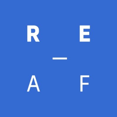 Richard Elliott: photographer & aerial filmmaker, contracted with Getty Images since 1990. Fully CAA qualified to operate 0-20kg UAVs in UK. Chartered Surveyor.