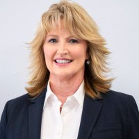 Elizabeth Eminhizer (@eeminhizer) 's Twitter Profile