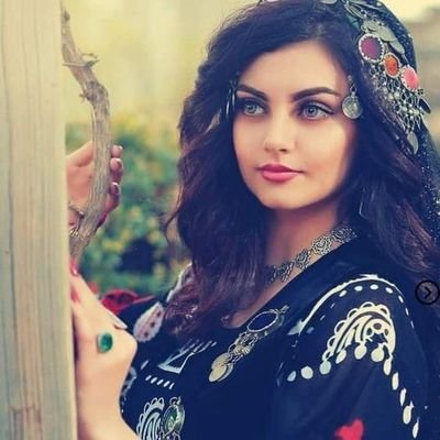 أهلاً بك في استديو. (نوف للإنتاج الفني 2020 ) زفات وشيلات. زواج.معرس. عروس. ملكه. مواليد. تخرج. ترحيب. تميز. نجاح.، نحن تحت الامر🎼🎵🎧🎹لطلب وتنفيذ بالأس