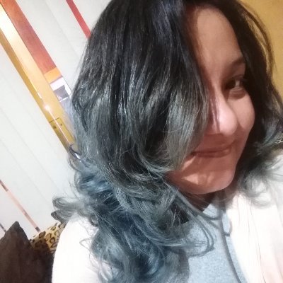 NellyChV's profile picture. 