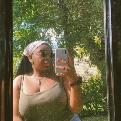 Gone for a minute but I’m back with the jump off Jesenia’s #1 fan