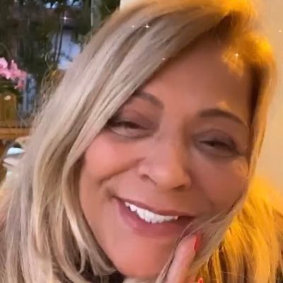 gracacosta19's profile picture. 