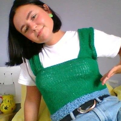 CLAREROBB_'s profile picture. she/her 🐛📖