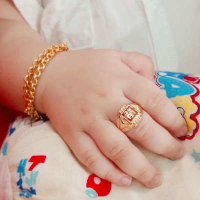 Richard14117093's profile picture. I'm a Developer