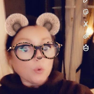 •small town girl
•ive opened my mind
•family first
•brexiteers 🇬🇧
• voted with my head not my ars
•animal lover
#BrexitParty #boris