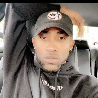 luckyccxx00's profile picture. *NEW ACCOUNT* old one got deleted🙄 come get some of this lvcky charm🍆💦😋