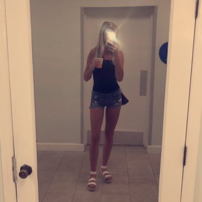 kellikrupinski's profile picture. 