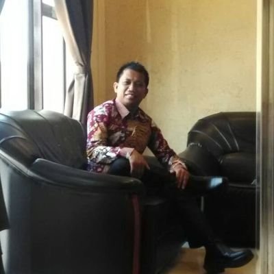•Akun @MSApunya Suspend, @MSA_punya dicuri •Penyelenggara Kuis #2019GantiPresiden •Koordinator Gerakan Nasional Orang Tua Asuh Tahfizh